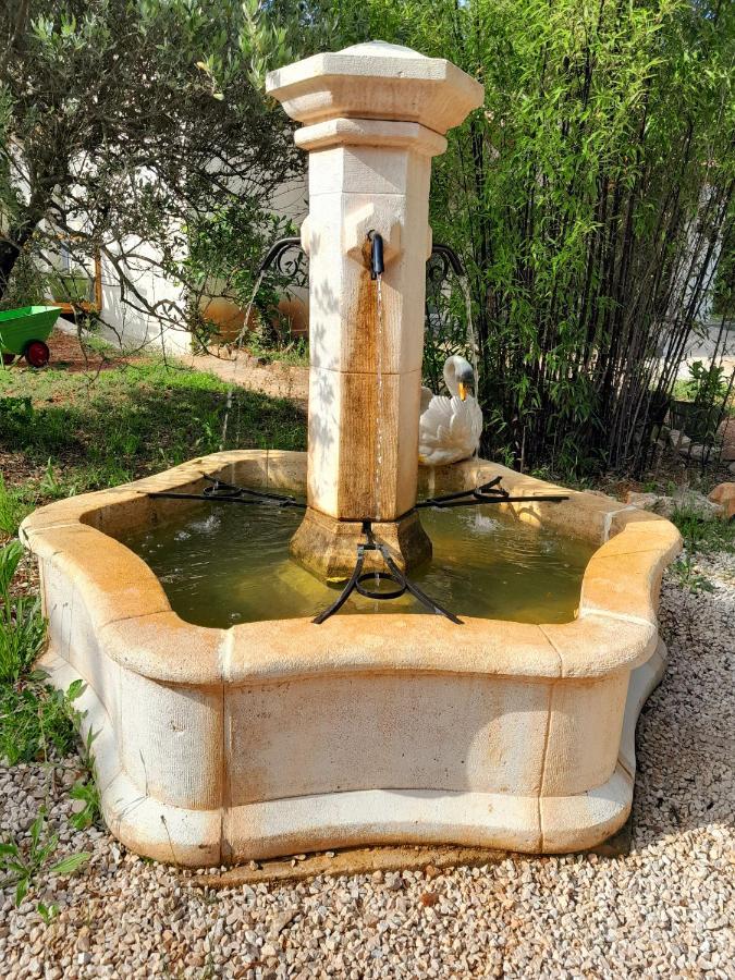 Domaine D'Avalon Guest House ลอร์เกส ภายนอก รูปภาพ